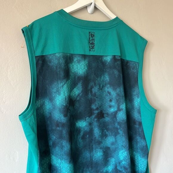 Men's Anta Klay Thompson Basketball Top - Picture 7 of 9